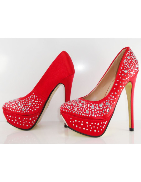 PINS ON THE PLATFORM RED RED WITH STUDS - 7