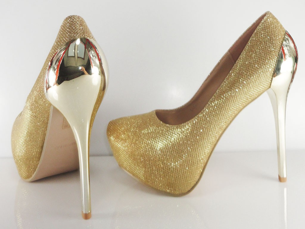 ZLATÉ PODPĚTKY NA GLITTEROVÉ PLATFORMĚ - 3