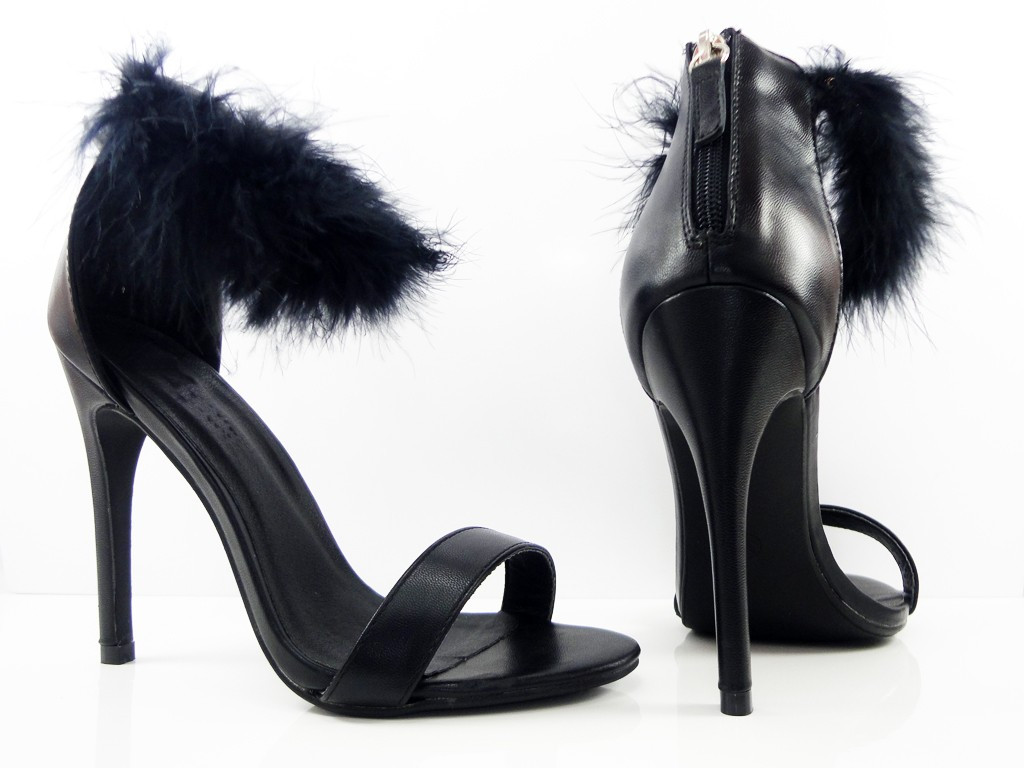 Melnas stiletto sandales ar papēžiem un zeltīti - 2