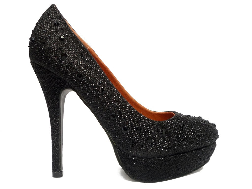 Black boots pins with zirconia on the platform - 1