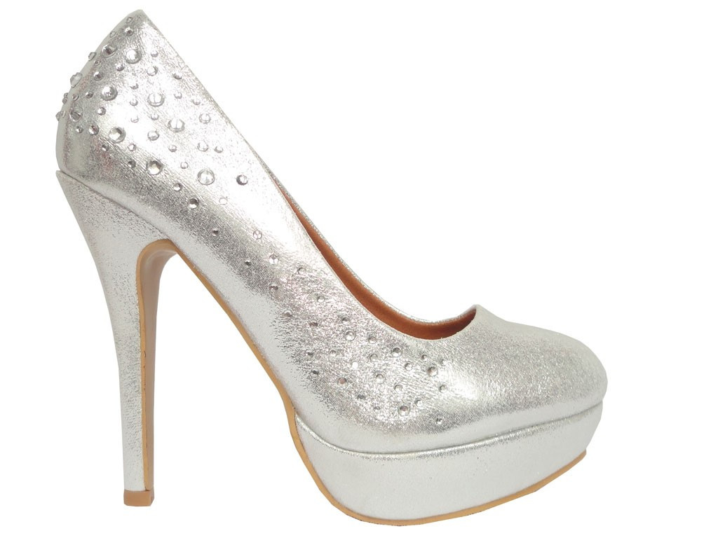 Silver boots pins on a zirconium platform - 1