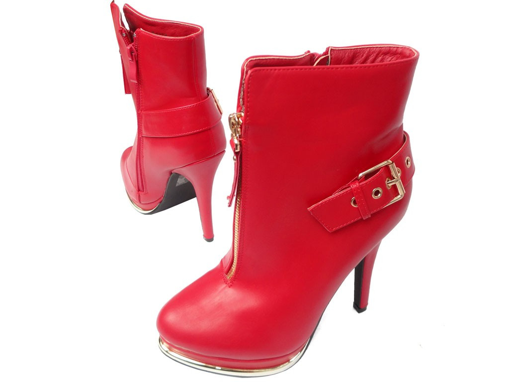 ROTE STIEFEL AUS ÖKOLEDER MIT PFLOCK - 4