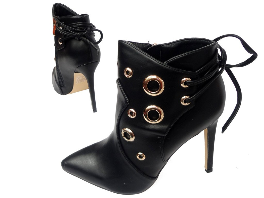 BOTTES NOIRES SUR ÉPINGLES ÉPINGLES À NEZ - 3