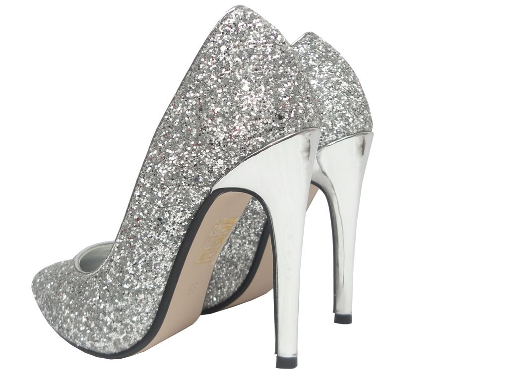 KLASISKIE SUDRABA BROKĀTA STILETTO KURPES - 4