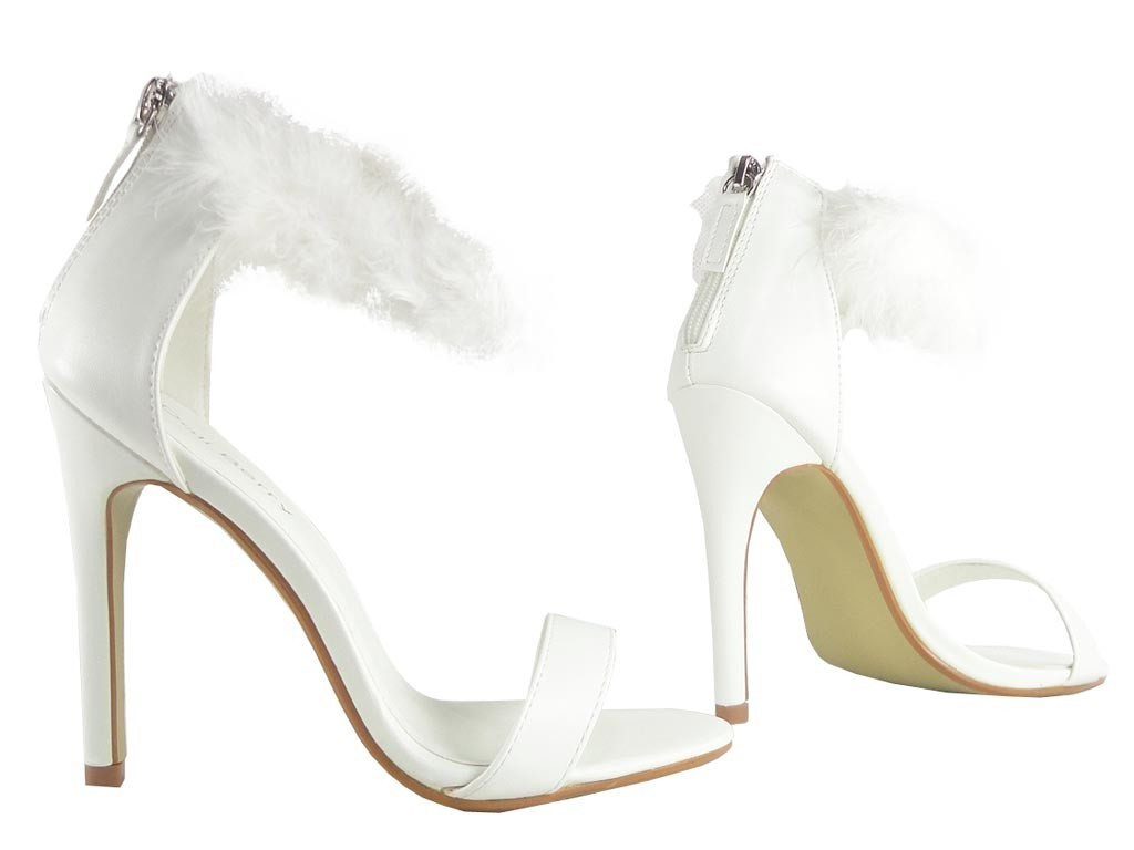 Baltas stiletto sandales seksīgas ar zeltīti - 2