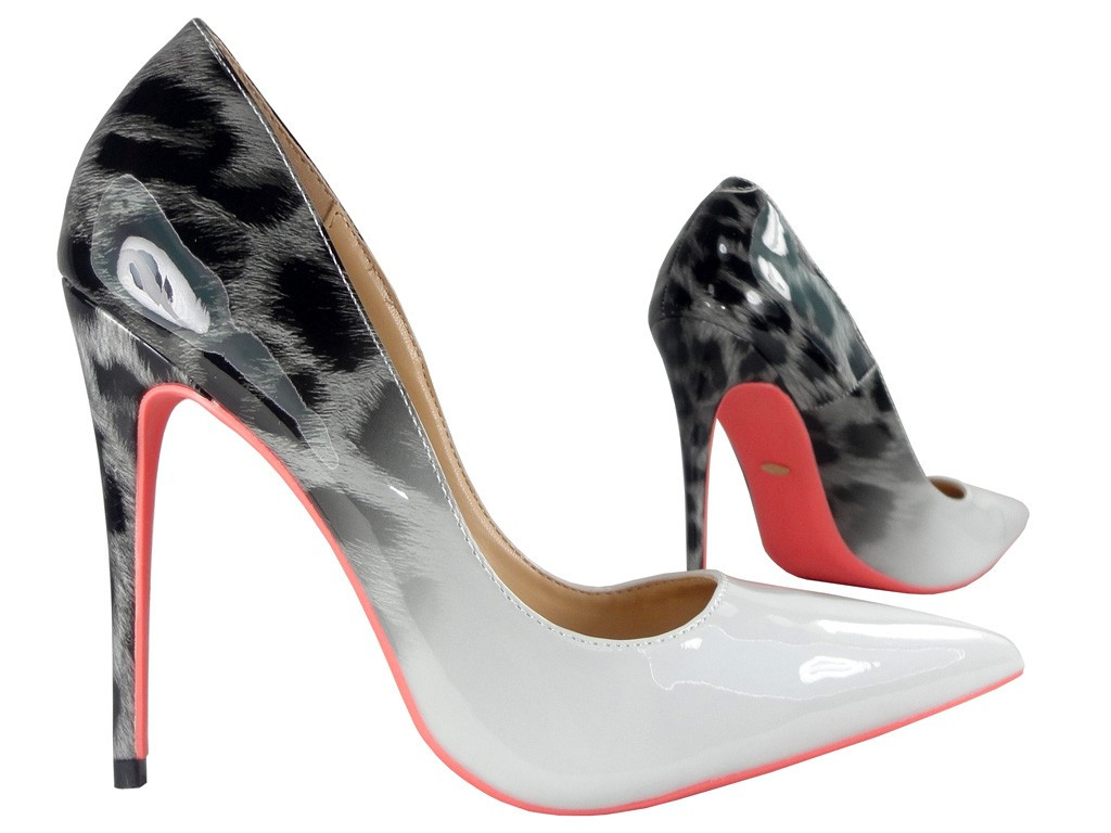 Ombre white pins in a tall panther - 2