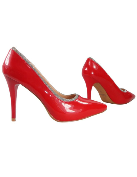 Red pins lacquered ladies' shoes - 3