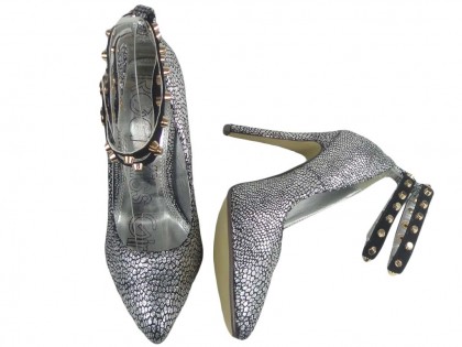 Silver pins with an ankle strap - 2