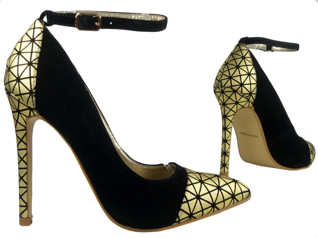 Black gold pins with an ankle strap - 3
