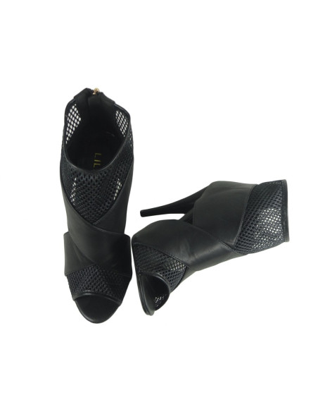 BLACK BOOTS' SANDALS WITH AN OPEN TOE - 4