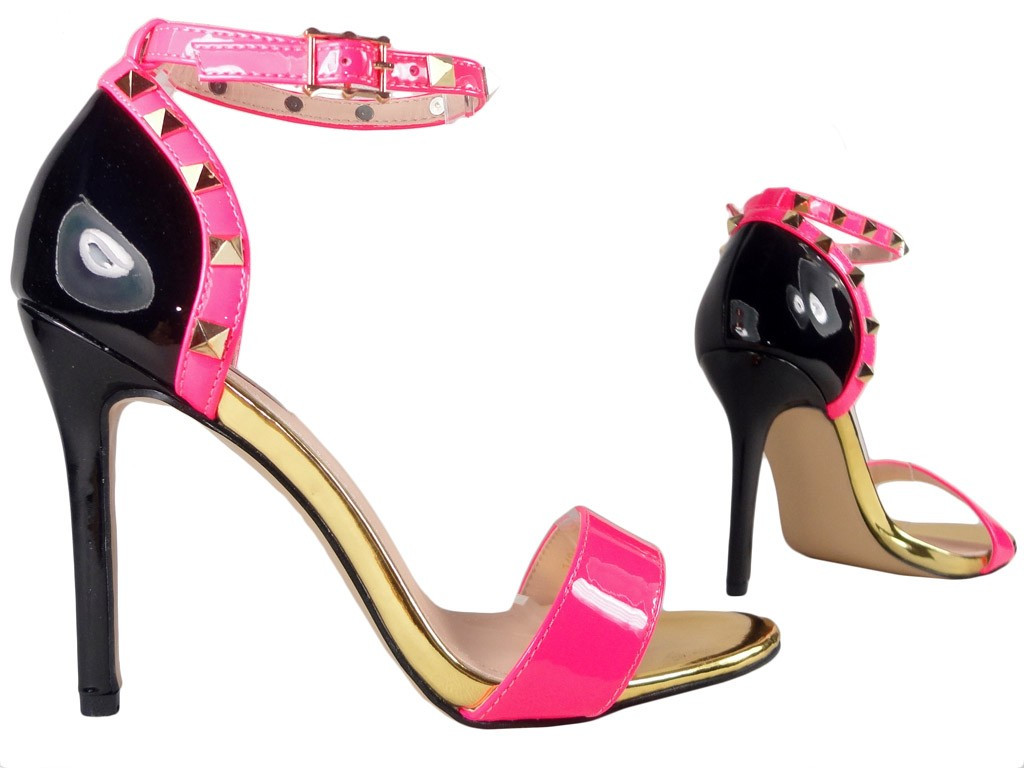 Sandales pour femmes avec ceinture - 3