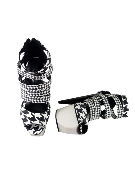 Augstas stiletto sandales melnā un baltā krāsā - 2