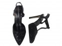 Fekete csillogó, magas sarkú cipő, bokaszíjjal - 2