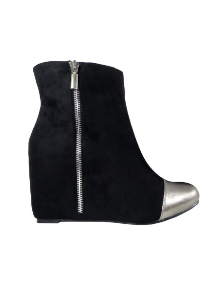 Schwarze Wildlederstiefel auf Keilabsatz - 1