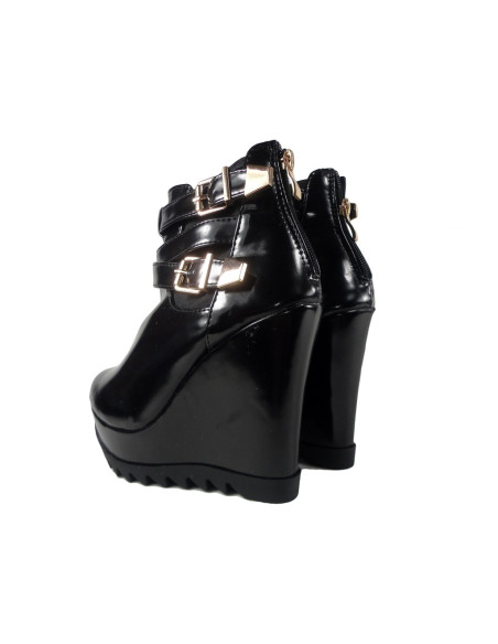 SCHWARZE STIEFEL FRAUENSTIEFEL AM HAKEN - 4