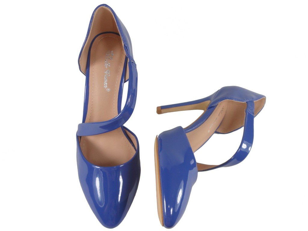 Bottes à épingles en cobalt bleuet avec une encoche - 2
