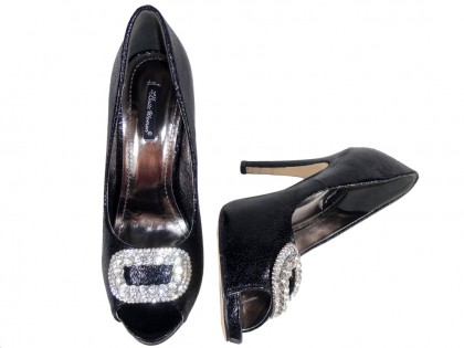 Fekete magas sarkú női cipő pumpák brossal - 2