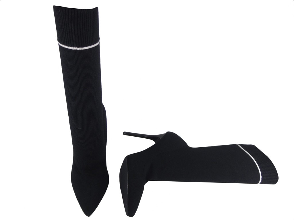Black boots pins sports sock style - 2