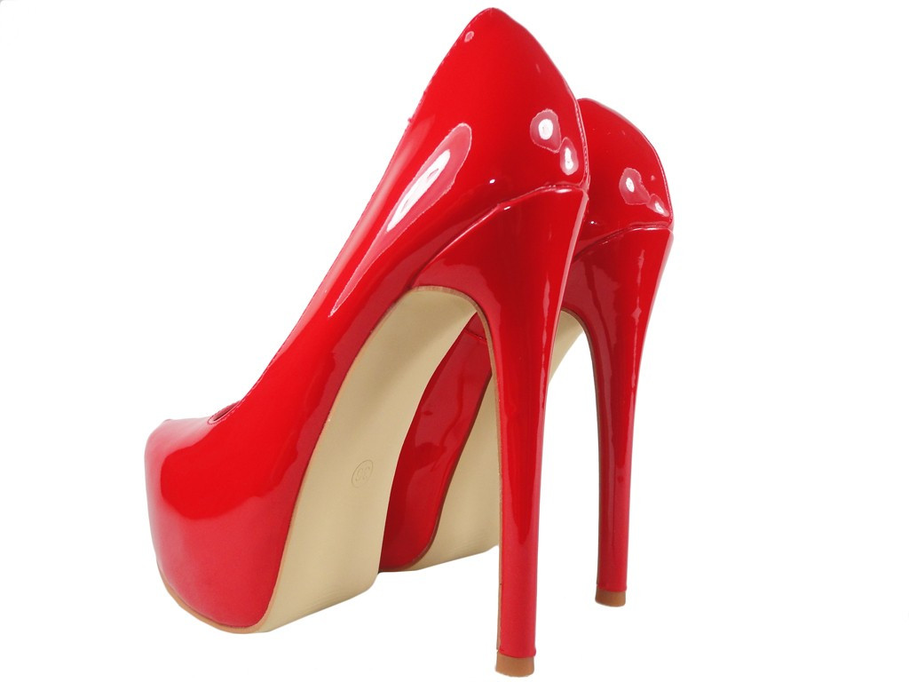 Red pins on the platform ladies' shoes - 3