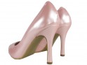 Pale pink pearl pins lacquered - 4