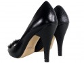 Чорні жіночі туфлі на шпильці з цирконієвою брошкою - 4