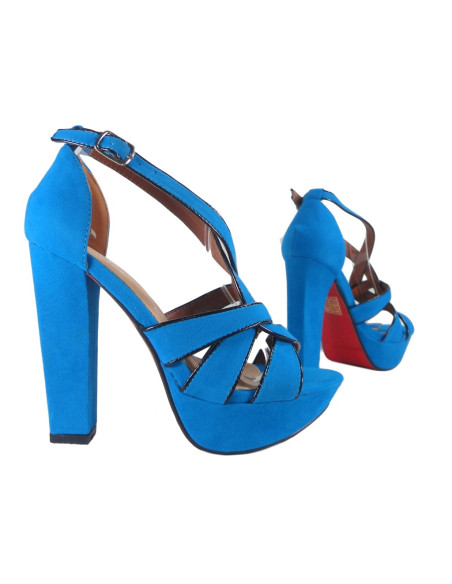 Sandales bleues sur un poteau avec une ceinture en dés - 3