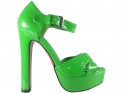 Zelené sandále na stĺpiku topánok s remienkom na členok - 1