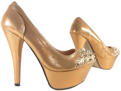 Pantofi cu platformă cu pompe aurii cu țepi - 3