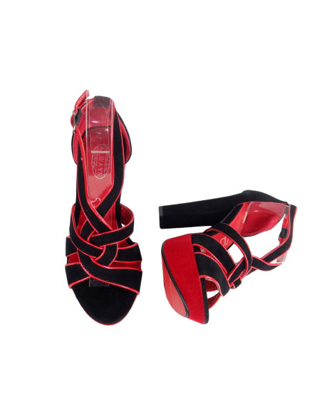 Sandales noires et rouges sur un poteau avec une ceinture - 2