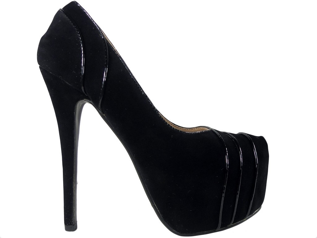 Czarne matowe buty na platformie