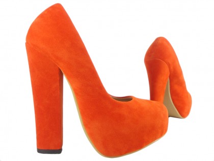 Sarkani zamšādas apavi ar stiletto papēžiem - 3