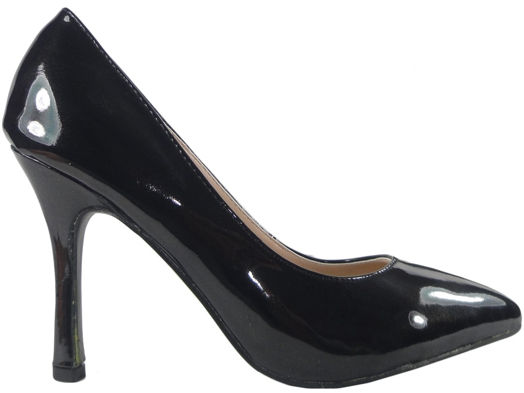 Fekete magas sarkú lakkozott női cipő - 1