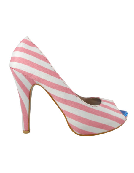 White pink striped ladies' pins on the platform - 1