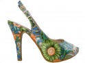 Kolorowe sandałki na szpilce i platformie buty w kwiaty - 1