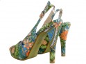 Kolorowe sandałki na szpilce i platformie buty w kwiaty - 4