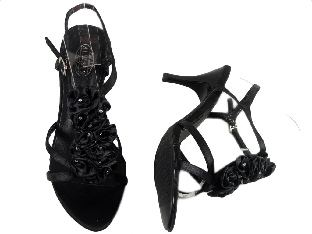 Black low pegged sandals for women's summer boots - 2