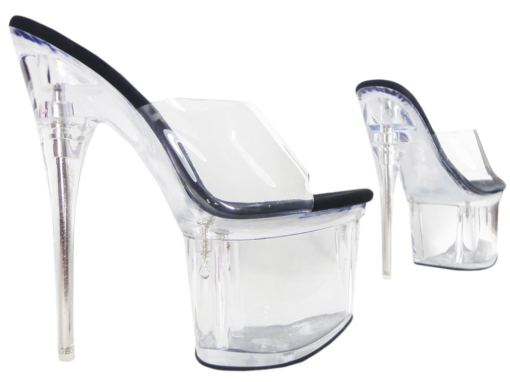 Flip-flops of a glass of pins on a transparent platform - 3