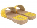 Żółte klapki w kropki damskie płaskie buty - 4