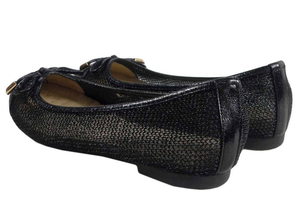 Des ballerines noires avec des navettes au filet pour les femmes - 4