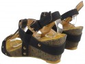 Sandales noires pour femmes sur liège en cuir écologique - 4