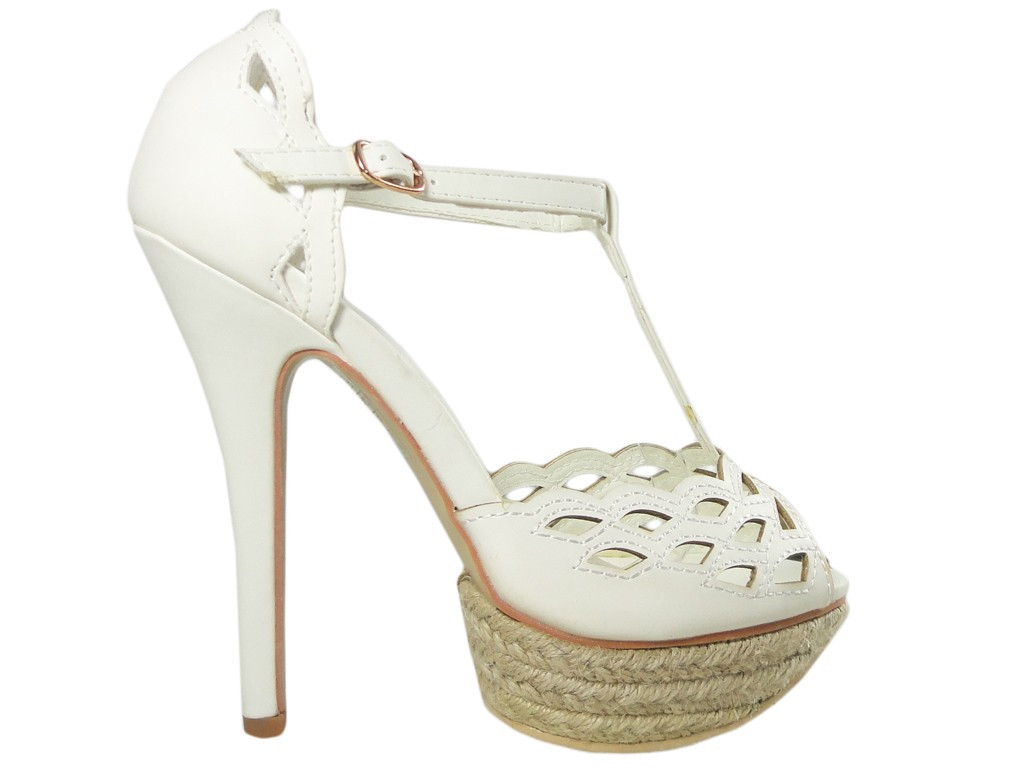 White sandals on the shoe pins on the platform - 1
