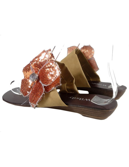 Bēšas krāsas sieviešu flip flops ar ķīļiem - 4