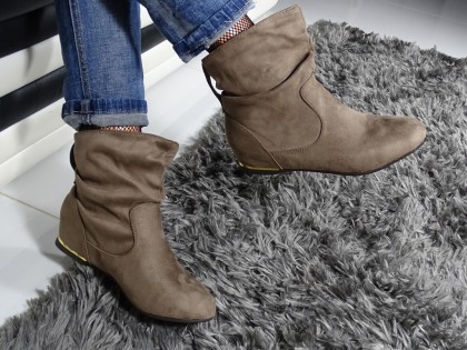Flat women's ankle boots beige boots - 2