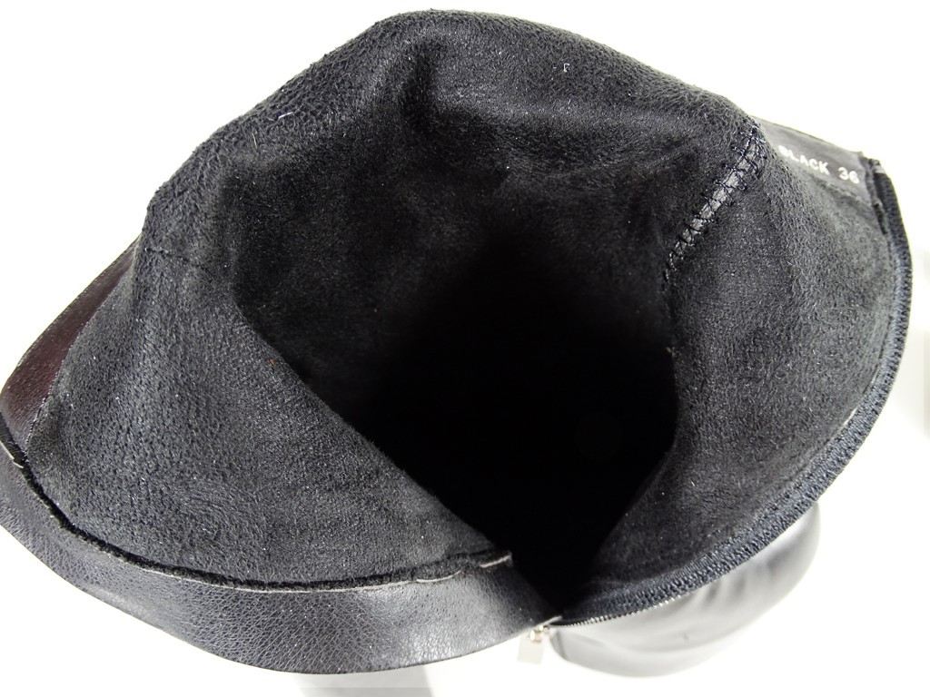 Ghete negre pe pantofii cu platformă - 6