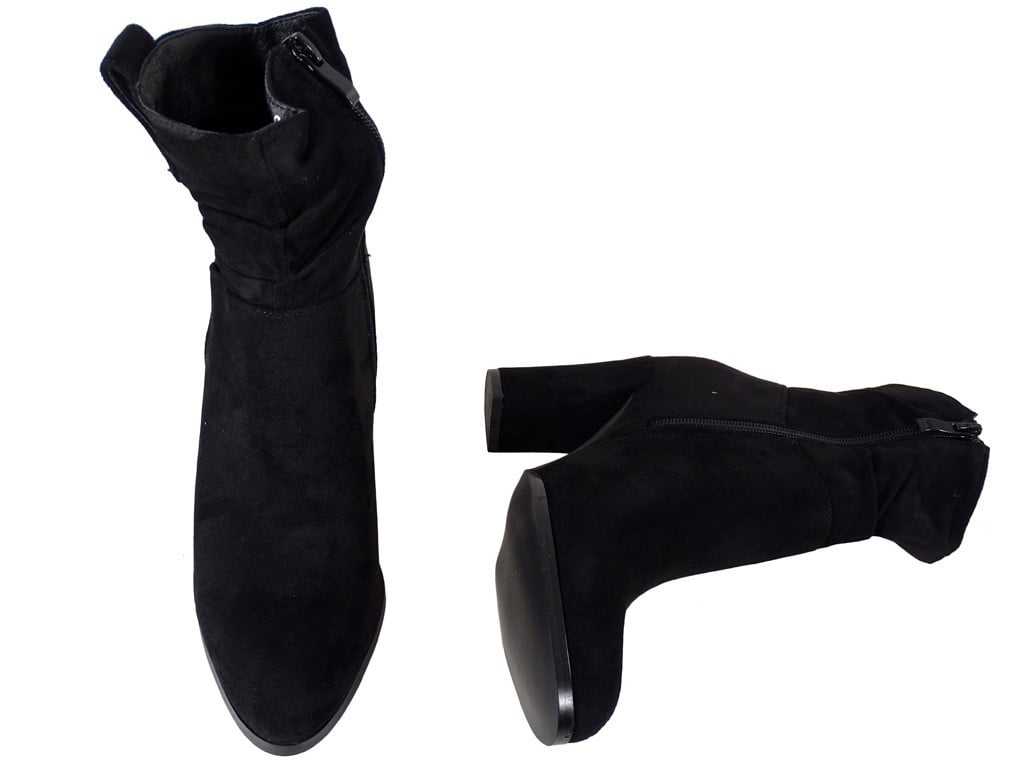 Schwarze Wildlederstiefel an den Post-Damenschuhen - 4