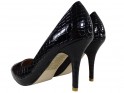 Чорні жіночі туфлі на шпильках зі зміїної шкіри - 2