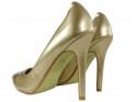 Dámské zlaté boty na vysokém podpatku s perleťovým odstínem - 2