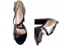 Čierne sandále na stĺpiku dámskych topánok z ekologickej kože - 4