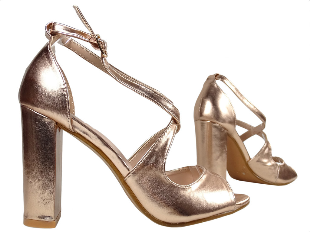 Goldsandalen auf den Post Eco Leder Damenschuhen - 3