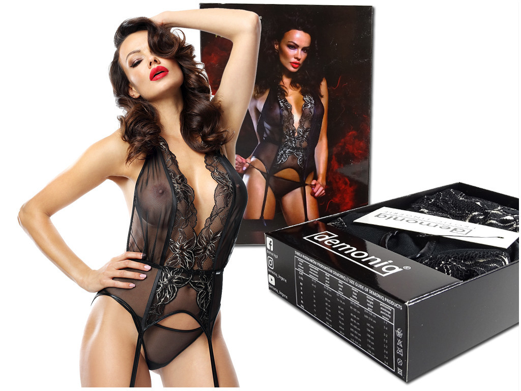 Set de lenjerie din dantela neagra, corset cu dungi - 5
